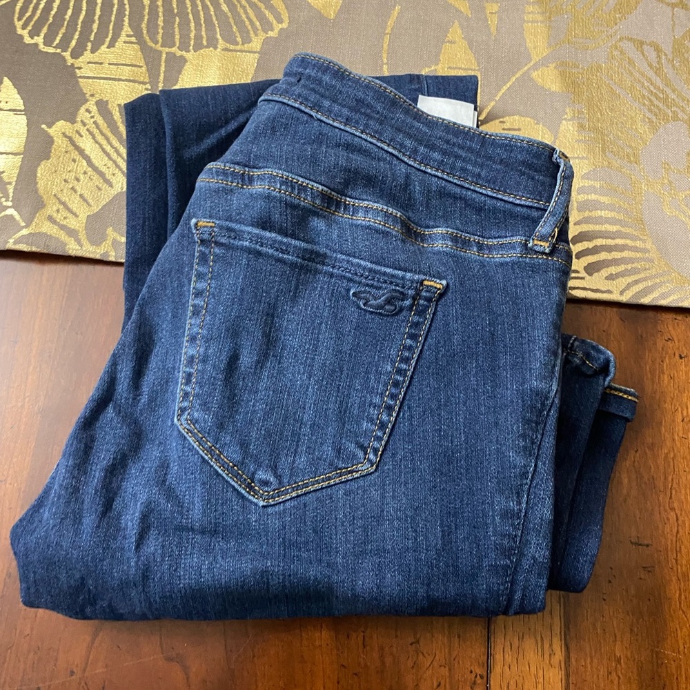 Hollister jeans! 5R!